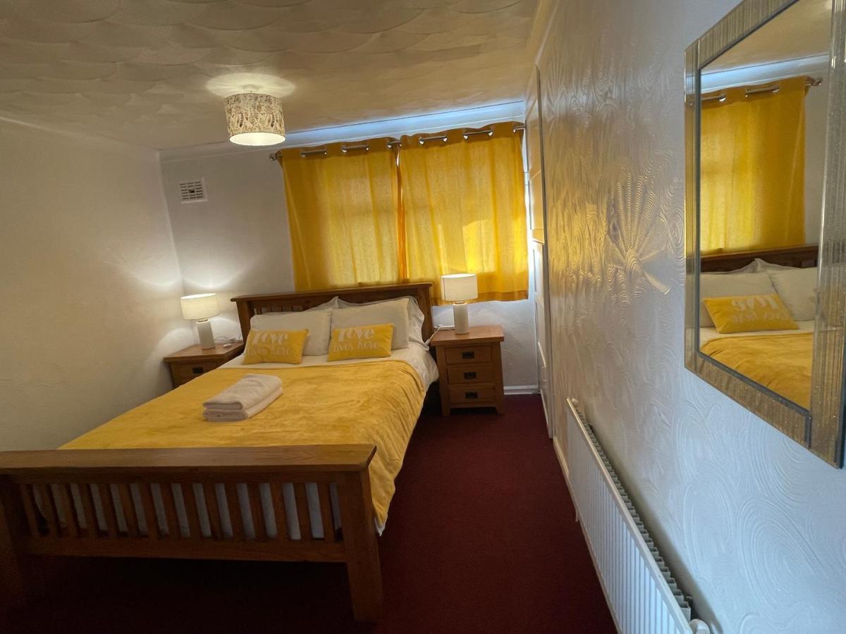 Holiday Home Cardiff City Sleeps 7 Exteriér fotografie