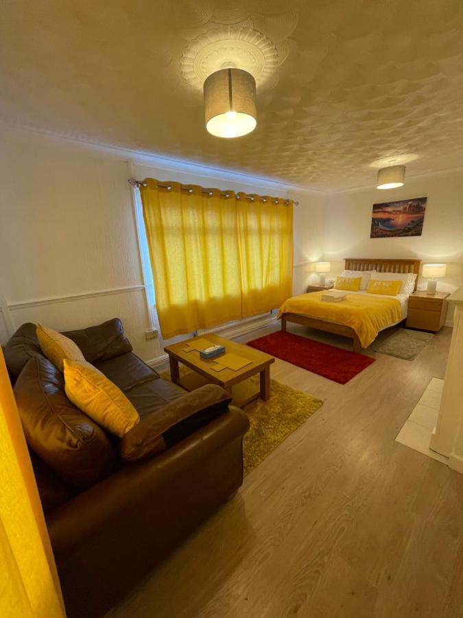 Holiday Home Cardiff City Sleeps 7 Exteriér fotografie