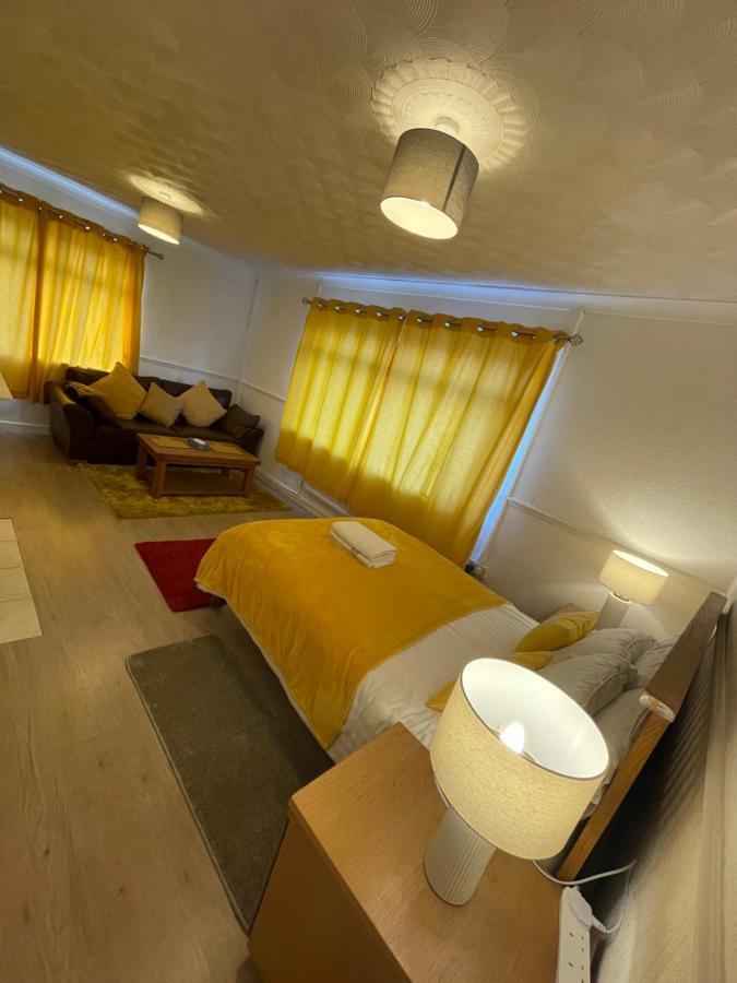 Holiday Home Cardiff City Sleeps 7 Exteriér fotografie