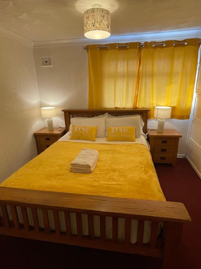 Holiday Home Cardiff City Sleeps 7 Exteriér fotografie